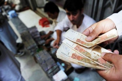 Rupee freefalls to 268.3 against USD in interbank market