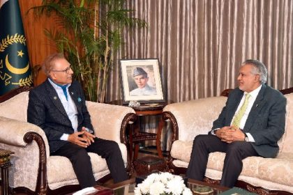 IMF agreement: Alvi refuses to approve 'mini-budget ordinance'