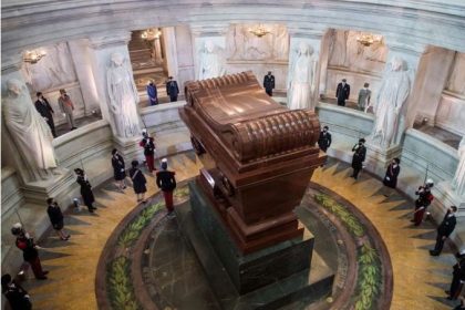 Russia tells Macron: Don't forget Napoleon when you talk of regime change