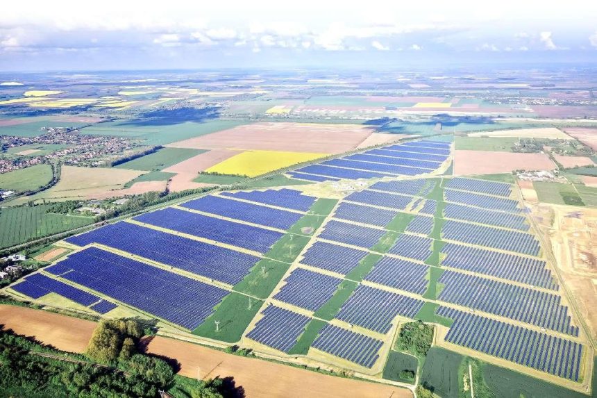 China's new energy industry provides world with high-quality production capacity